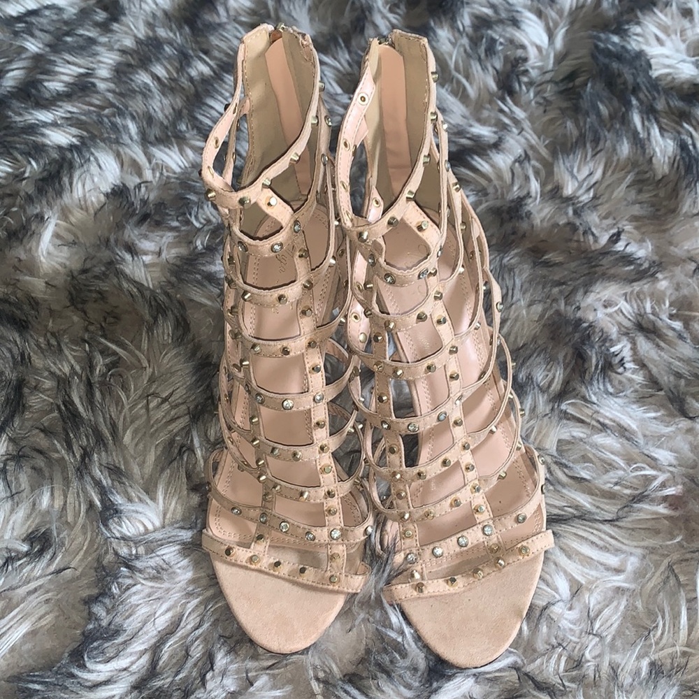 Beige dressy heels 💕 - Picture 2 of 4